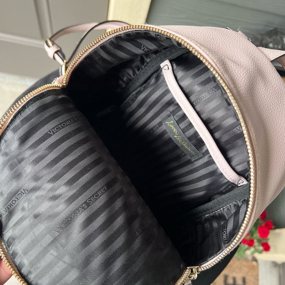 Victoria’s Secret mini backpack - Picture 5 of 8